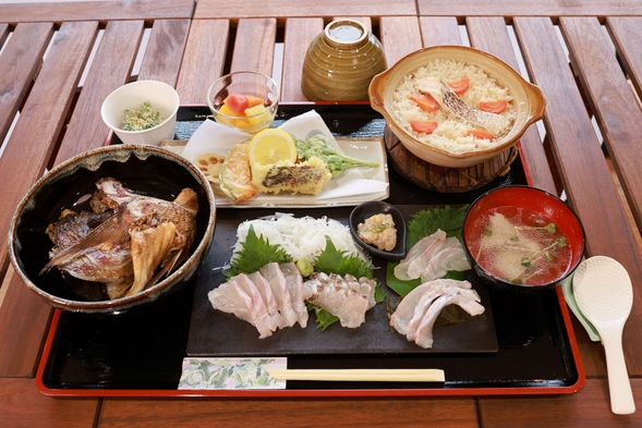 熊本県天草牛深の新鮮な地魚料理をお楽しみください！ペットOKペットと一緒に天草を満喫してください